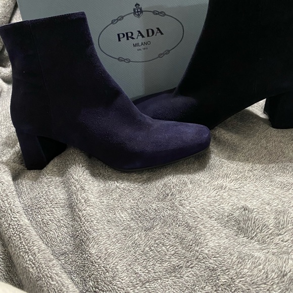 🎉Prada Navy Blue Suede Ankle Boots/Booties😍 - Picture 1 of 4